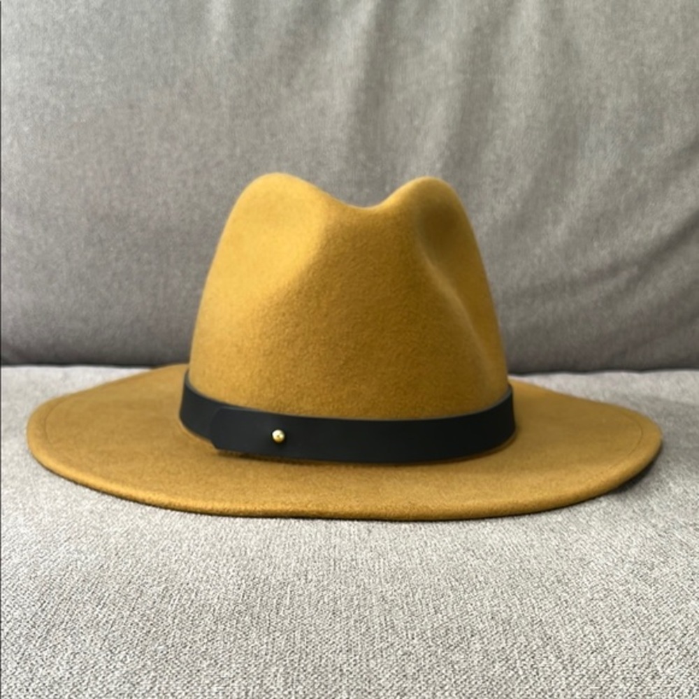 GIGI PIP :: HAT